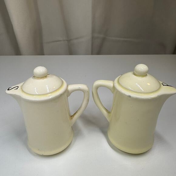 Vintage Hand-Painted Floral Salt & Pepper Shakers 1940s Ceramic Japan Style - Picture 3 of 8